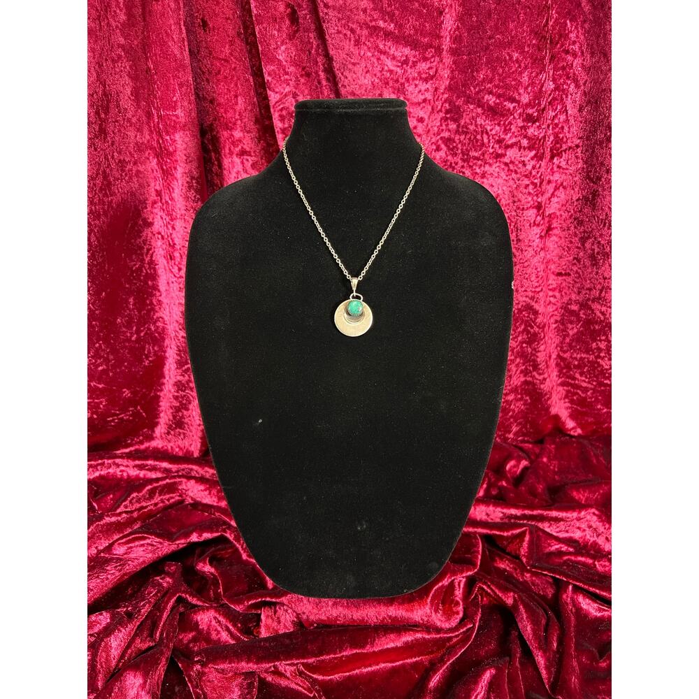 Vintage Jewelry - Necklace - 925 Silver Turquoise Saucer Pendant - 18”